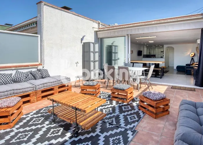 Begonias Per 4 Persones Amb Gran Terrassa Chill Out A 10 Minuts De La Platja